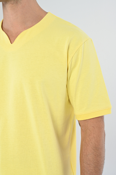 Sarı Yarım V Yaka Oversize Tişört