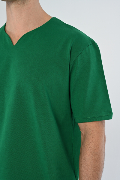 Yeşil Yarım V Yaka Oversize Tişört
