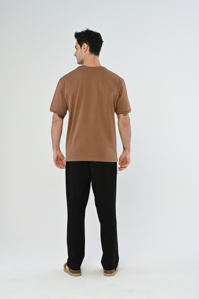 Kahverengi Yarım V Yaka Oversize Tişört