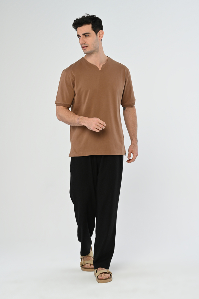 Kahverengi Yarım V Yaka Oversize Tişört