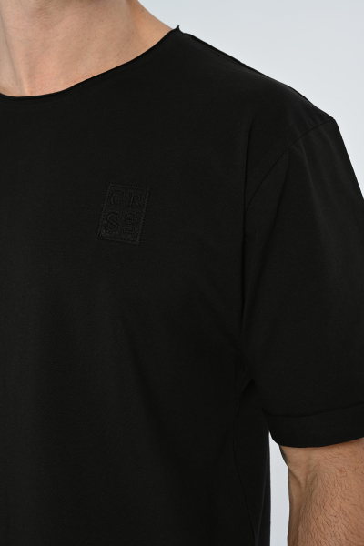 Siyah Nakış Detaylı Oversize Basic Tişört