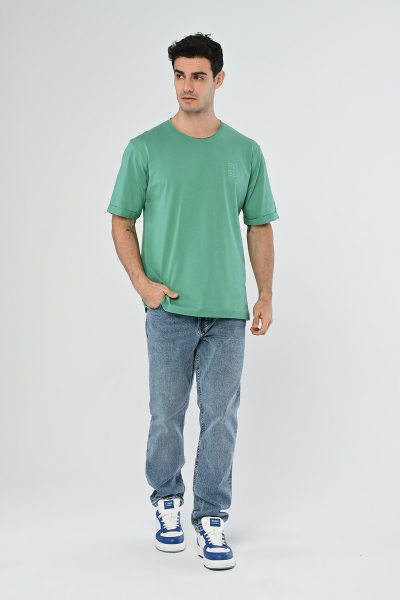 Yeşil Nakış Detaylı Oversize Basic Tişört