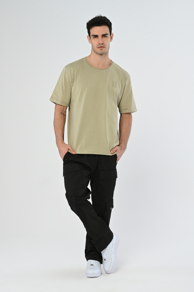 A.Yeşil Nakış Detaylı Oversize Basic Tişört